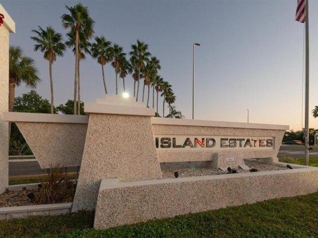 Condo for sale in Clearwater, Florida