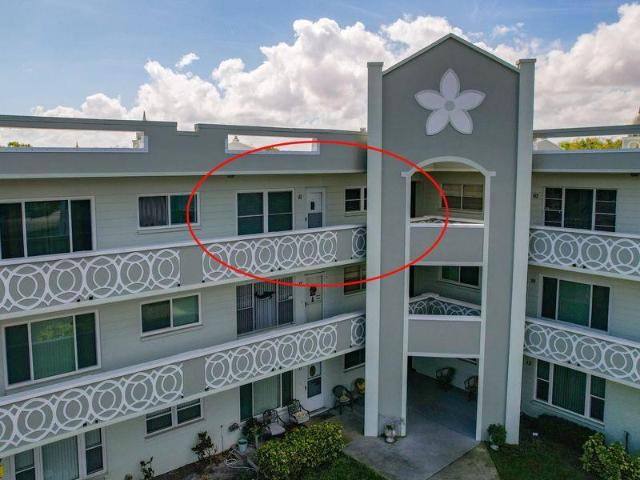 Condo for sale in Clearwater, Florida