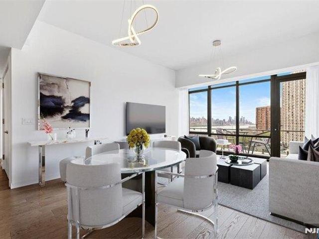 Condo for sale in Cliffside Park