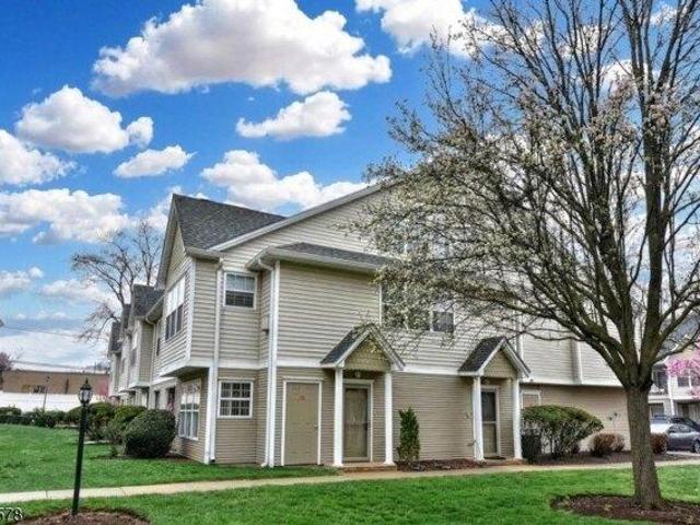 Condo for sale in Passaic, New Jersey