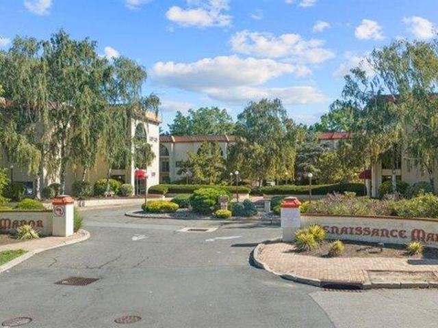 Condo for sale in Passaic, New Jersey