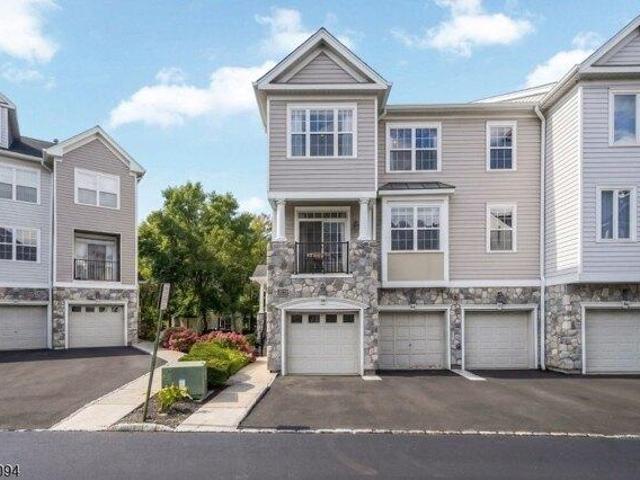 Condo for sale in Passaic, New Jersey