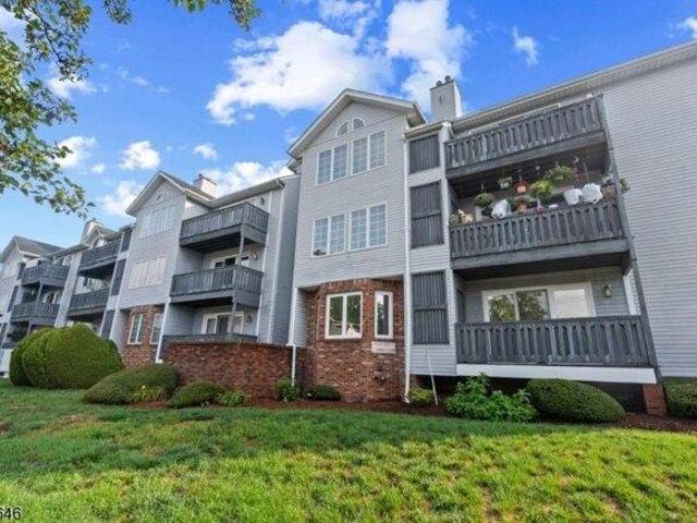 Condo for sale in Athenia, Clifton