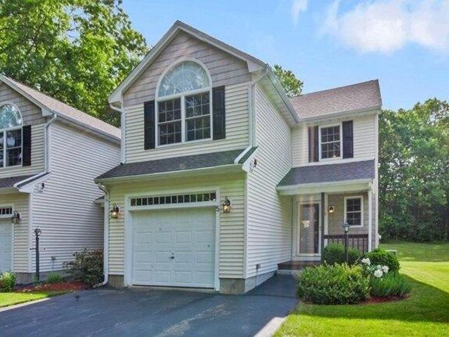 Condo for sale in Clinton, Massachusetts