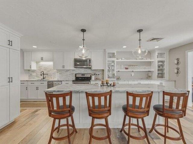 Condo for sale in Clinton, Massachusetts