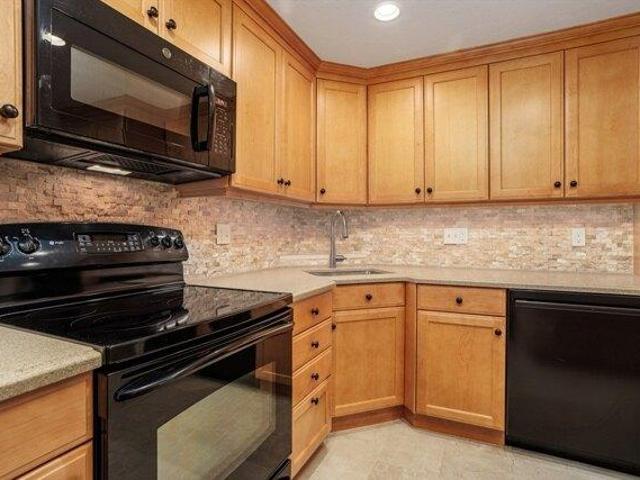 Condo for sale in Clinton, Massachusetts