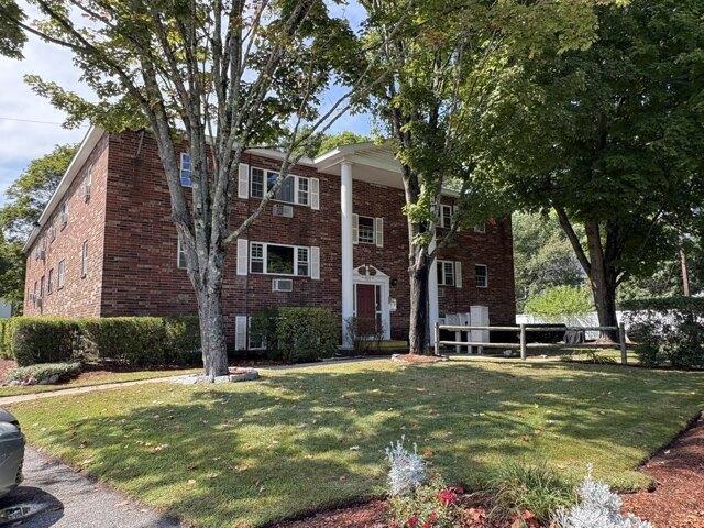 Condo for sale in Clinton, Massachusetts