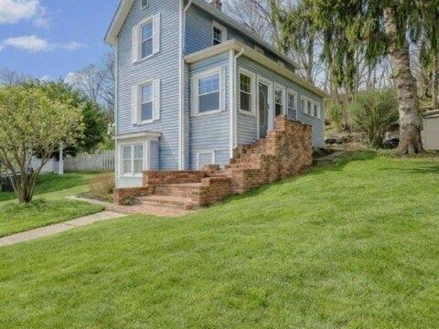 House for sale in Clinton, New Jersey
