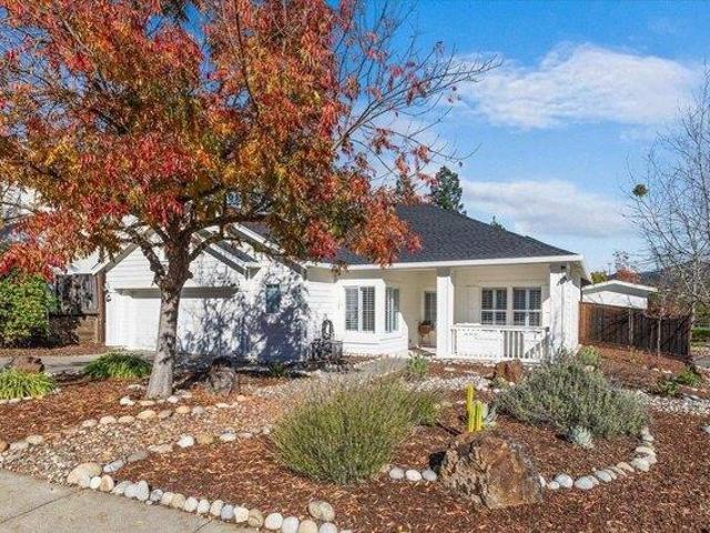 House for sale in Cloverdale, California