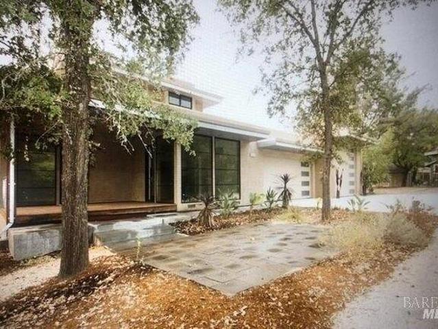House for sale in Cloverdale, California