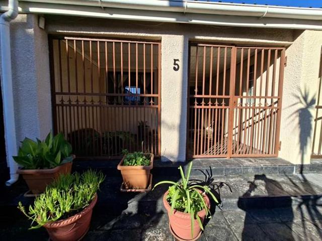 Property for rent in Cape Town, Western Cape