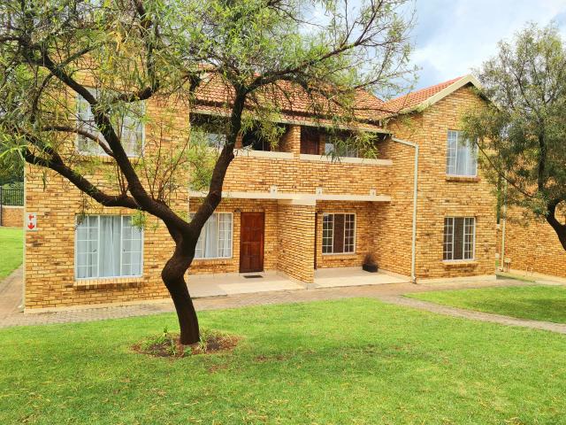 Apartment for sale in Nooitgedacht, Gauteng
