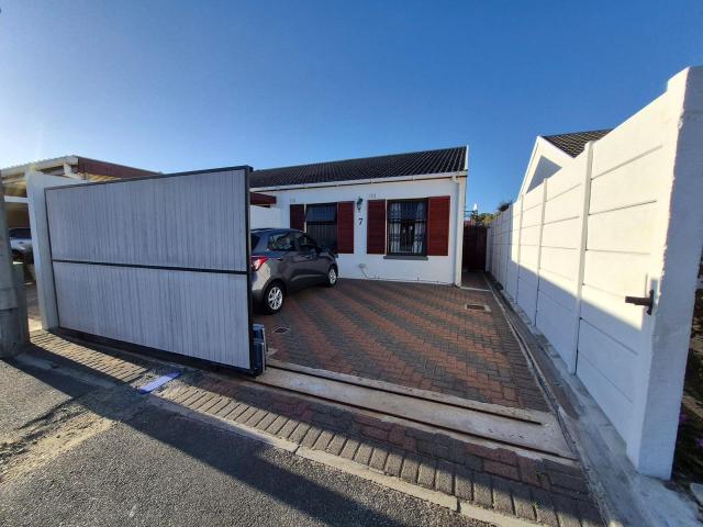 House for rent in Table View, Cape Town