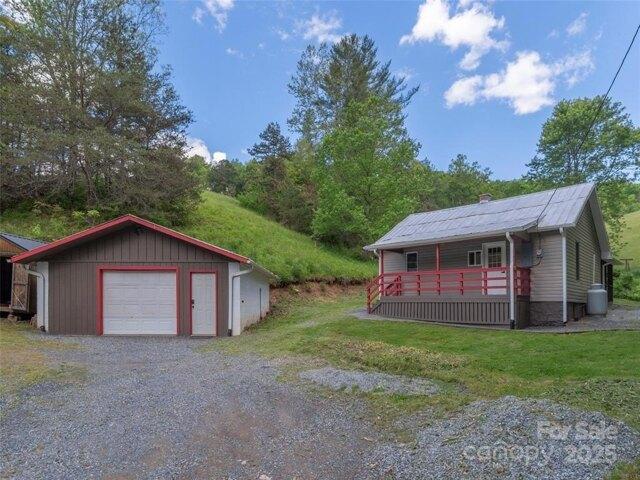 House for sale in Clyde