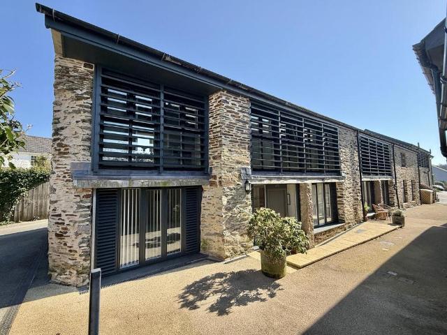 Flat for sale in Grampound, Cornwall