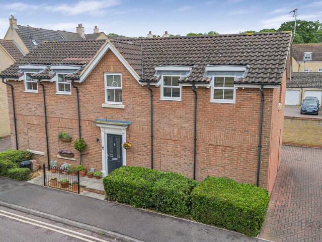 Flat for sale in Huntingdon
