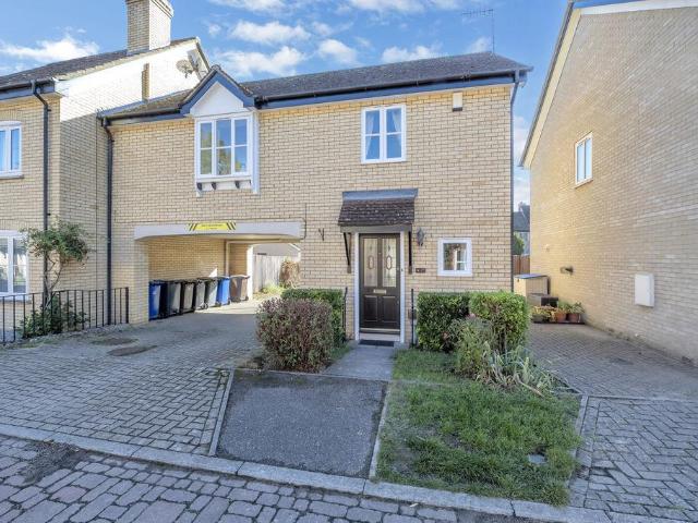 Flat for sale in Bury St Edmunds, West Suffolk
