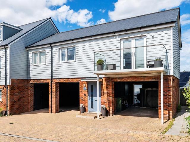 Flat for sale in Sherwood, Sandown Park