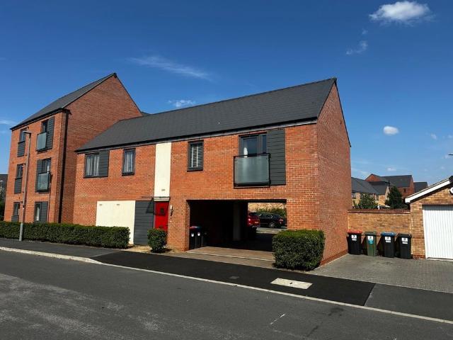 Flat for sale in Brooklands, Milton Keynes