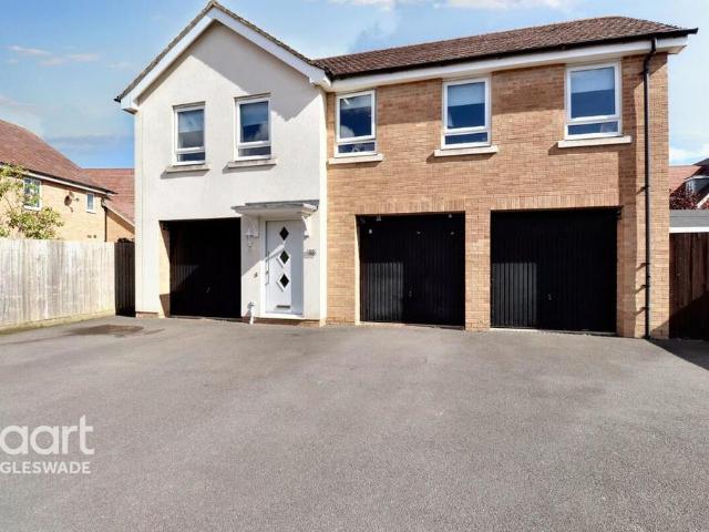 Flat for sale in Biggleswade, Bedfordshire