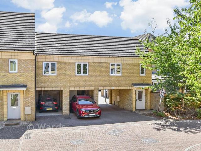 Flat for sale in Stone, Dartford