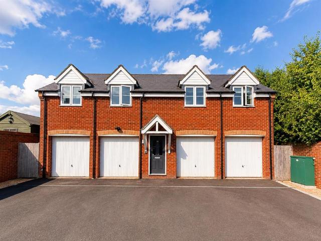 Flat for sale in Upton, Duston
