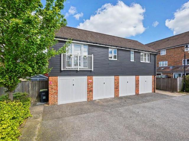 Flat for sale in Snodland, Bourne Vale