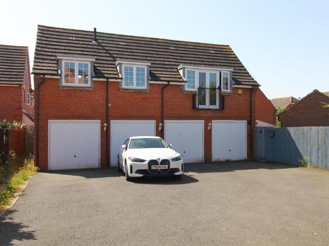 Flat for sale in Harrowden, Bedford