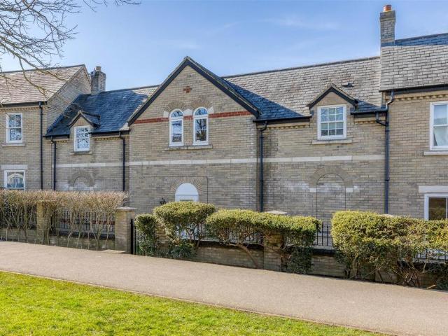 Flat for sale in Fairfield Park, Bedfordshire