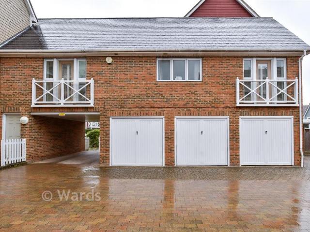 Flat for sale in Snodland, Bourne Vale