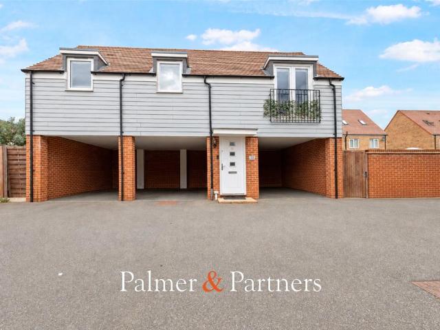 Flat for sale in Fordham Heath, Essex