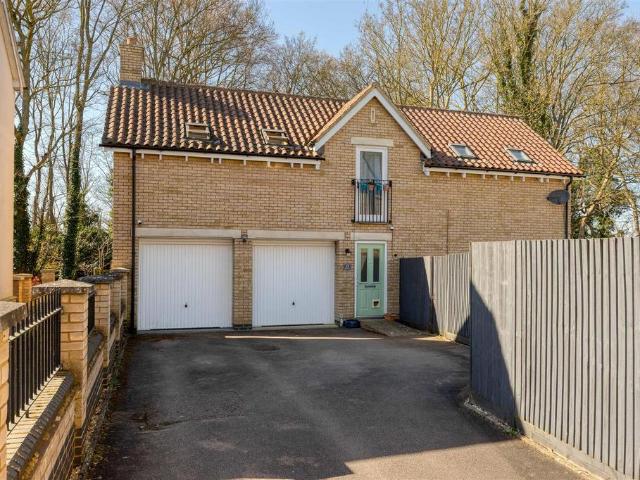 Flat for sale in Fairfield Park, Bedfordshire