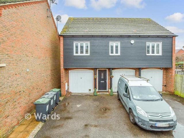 Flat for sale in Bourne Vale, Kent