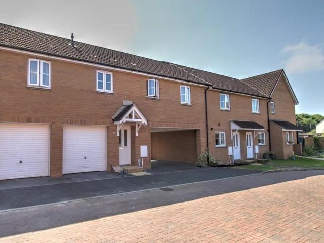 Flat for sale in North Petherton, Somerset
