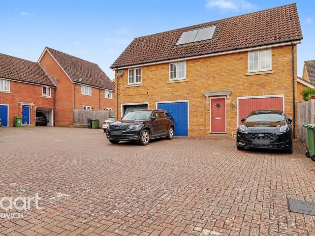 Flat for sale in Burgh St Peter, Norfolk