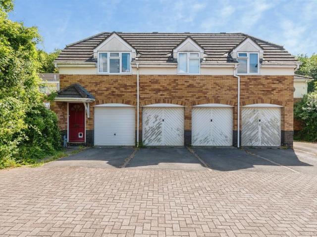 Flat for sale in Chippenham, Wiltshire