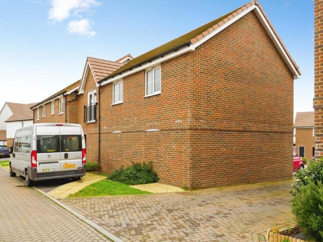 Flat for sale in Westwood, Acol