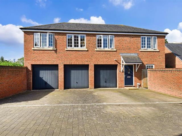 Flat for sale in Newcourt, Watergate