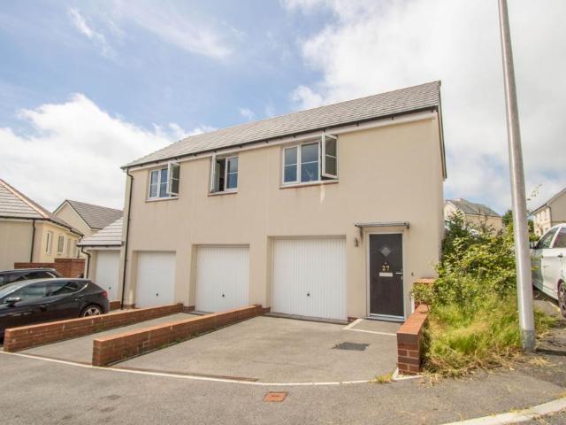 Flat for sale in Weir Quay, Devon
