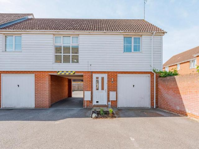 Flat for sale in Eastbridge, Suffolk