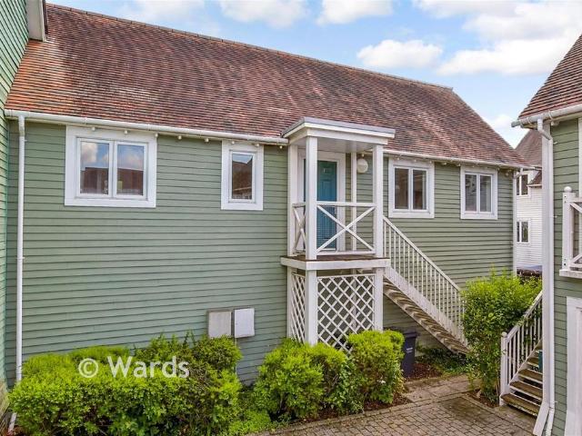 Flat for sale in Snodland, Bourne Vale