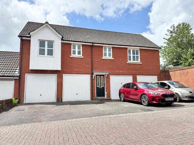 Flat for sale in Newton St Cyres, Devon