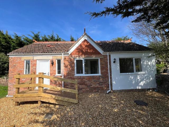 Flat for sale in Worle, Weston-super-mare