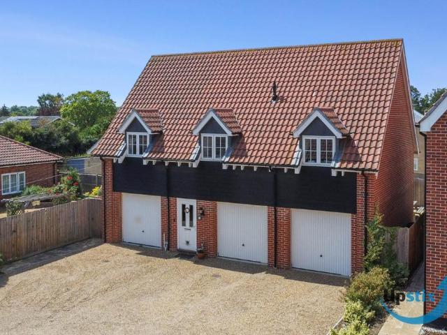 Flat for sale in Little Wenham, Chelmondiston