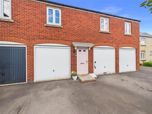 Flat for sale in School House, Gloucestershire