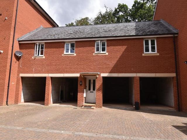 Flat for sale in Middlemoor, Exeter