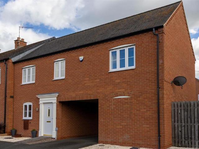 Flat for sale in Stratford-upon-Avon, Alderminster
