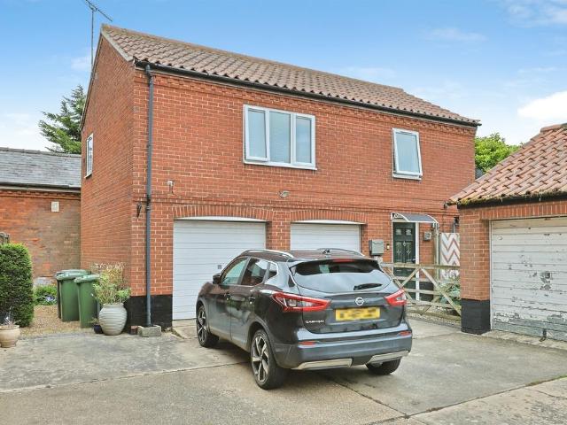 Flat for sale in East Tuddenham, Norfolk