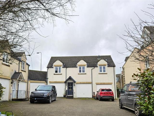 Flat for sale in Whitchurch, Weir Quay