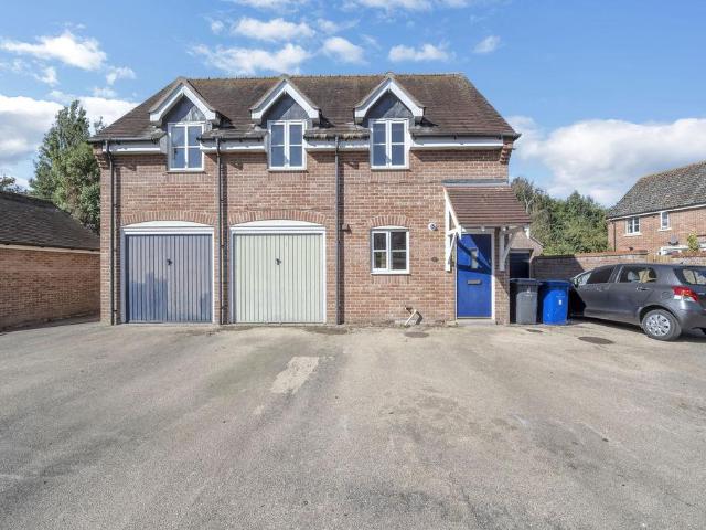 Flat for sale in Chedburgh, Suffolk